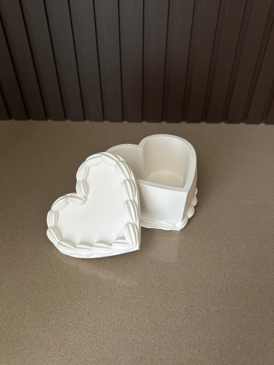Heart cake trinket box